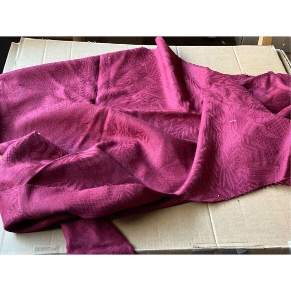 BRUNSCHWIG & FILS Upholstery Fabric 5 lbs lot remnants - Picture 4 of 5